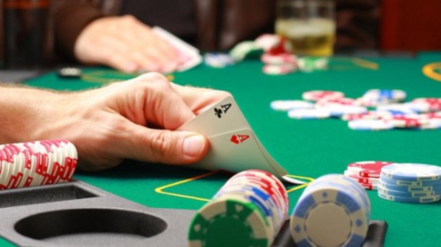 Cách chơi Poker J88 chi tiết nhất 2024 